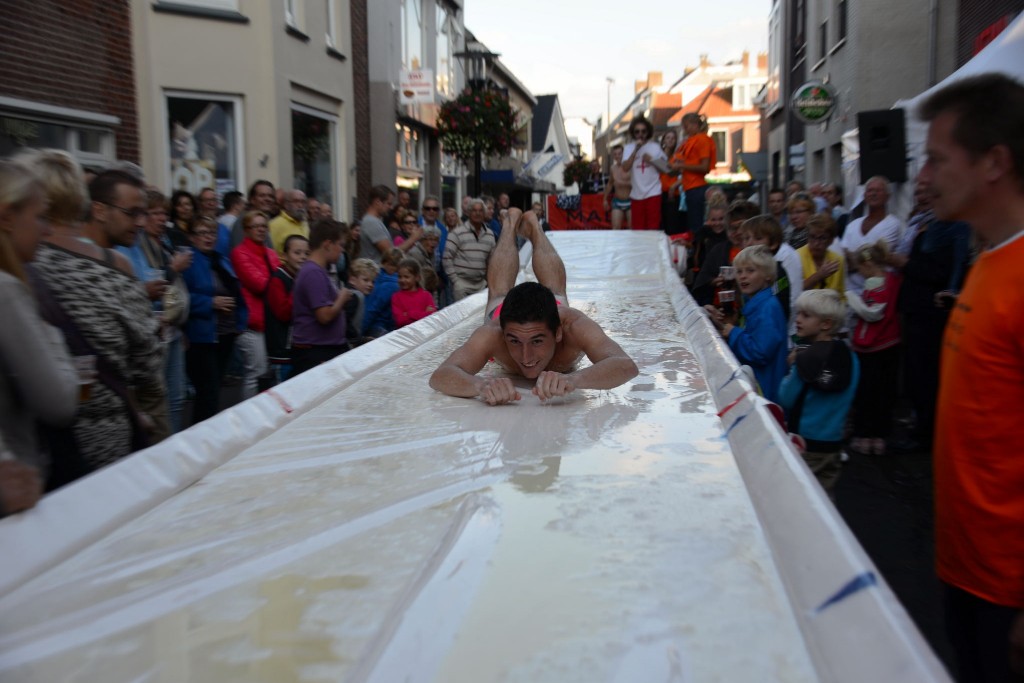 ../Images/Donderdag kermis 257.jpg